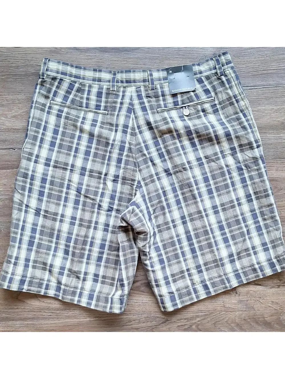 Nwt Banana Republic Plaid Short Size 36